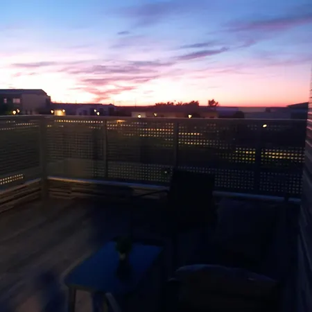 Loft 2 Personas Con Cocina Americana Con Gran Luminosidad, Tv 42, Cama De Matrimonio Con Colchón De Buena Calidad, Dos Sofás Grandes Y Comodos , Con Baño Con Plato De Ducha,chimenea Interior Y 2terrazas De Unos 50 Metros Y Barbacoa Exterior,pre Apartamento Herencia